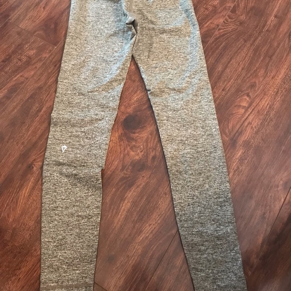 Size 10 ivivva leggings - Picture 2 of 4